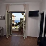 Paradiso Relais 3*